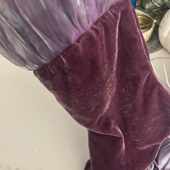 3 deep purple and lavender with green accents vintage stockings 🎄⭐️⭐️ - Picture 5 of 11